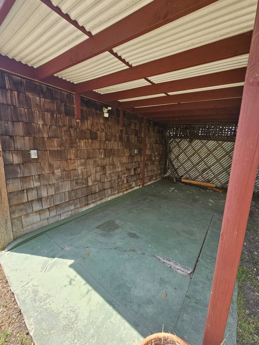 Townhouse for rent at 623 N Vista St, Los Angeles, CA 90036