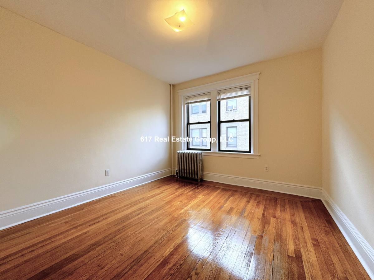 Apartment for rent at 31 Park Dr #I8, Boston, MA 02215