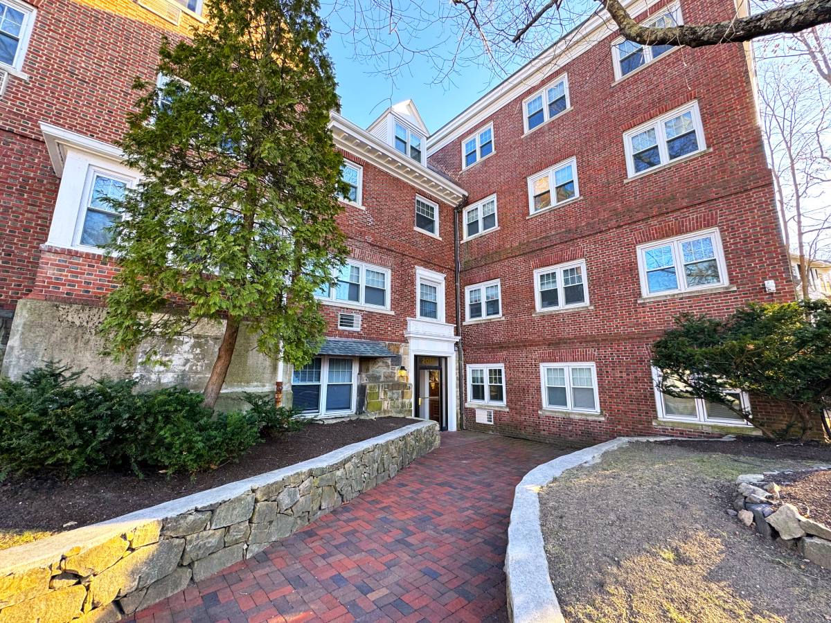 Apartment for rent at 2018 Commonwealth Ave #19, Brighton, MA 02135