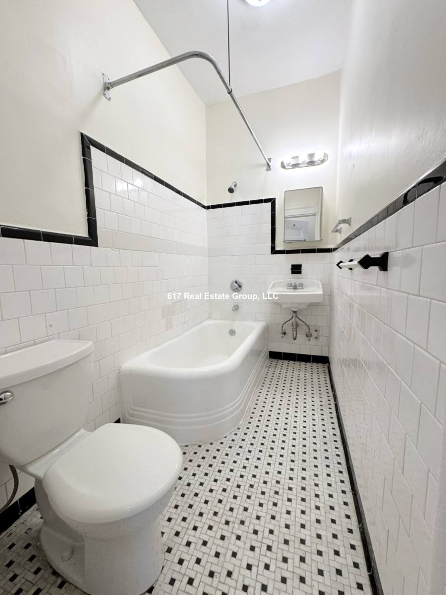 Apartment for rent at 2 Ware St #2O1, Cambridge, MA 02138