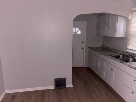 Townhouse for rent at 3180 W 98th St, Cleveland, OH 44102