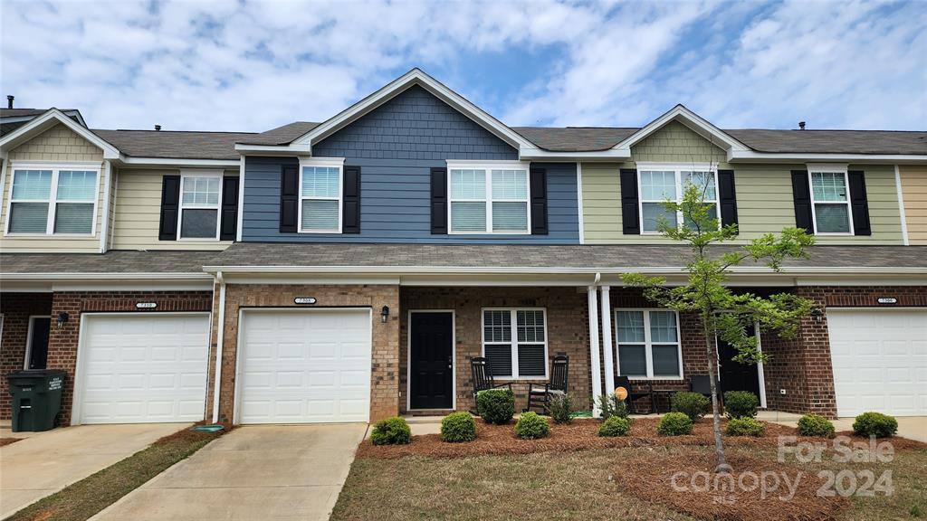 Townhouse for rent at 7308 Sienna Heights Place, Charlotte, NC 28213