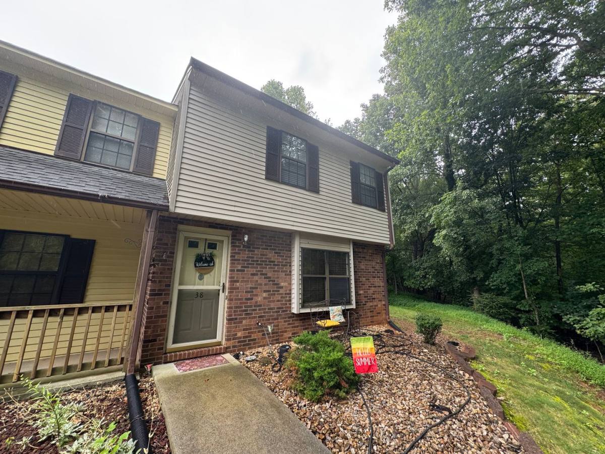 Townhouse for rent at 38 Beacon Court, Lynchburg, VA 24502