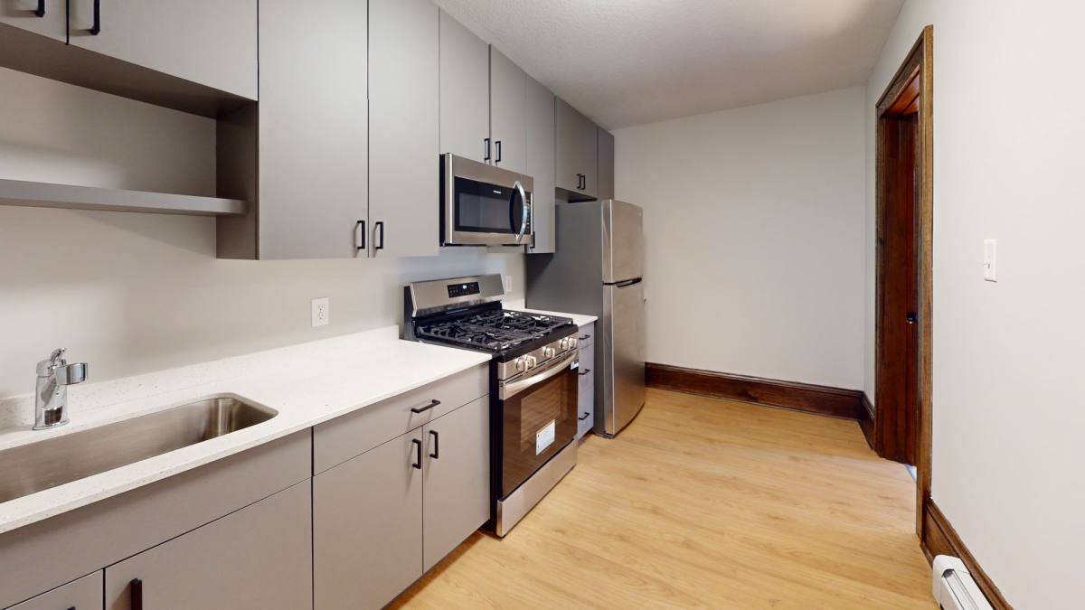 Townhouse for rent at 1127 4th St SE, Minneapolis, MN 55414