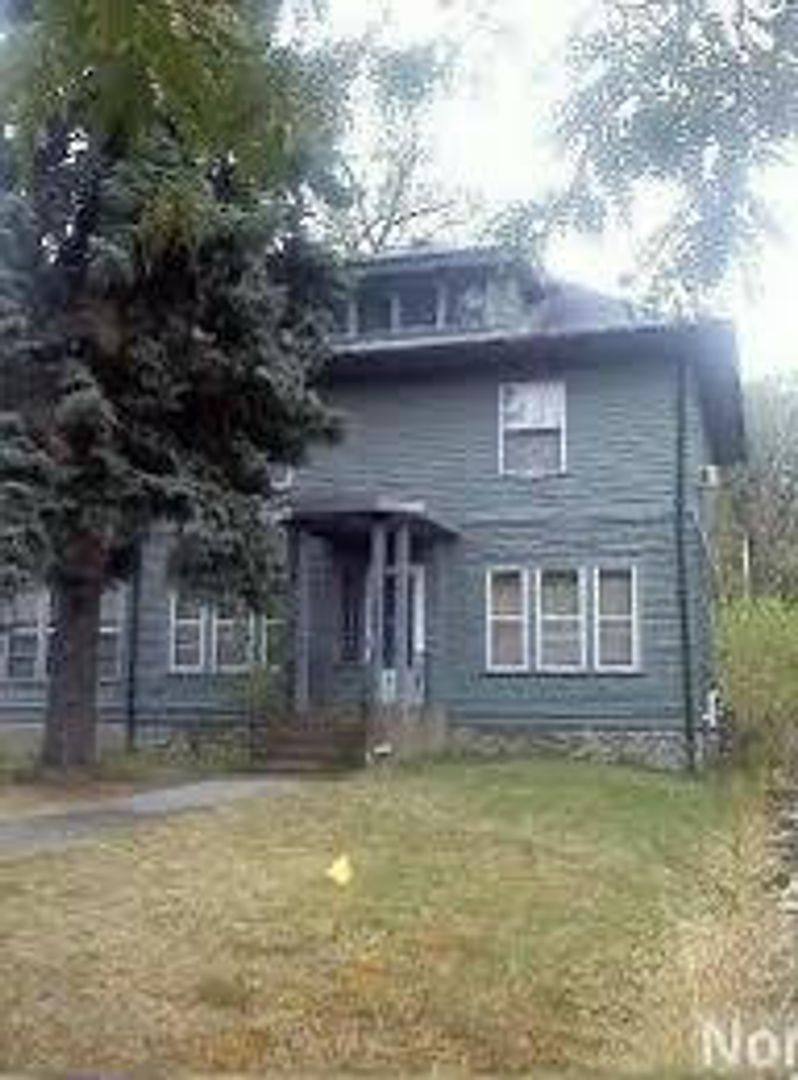 House for rent at 1872 Marshall Ave, Saint Paul, MN 55104