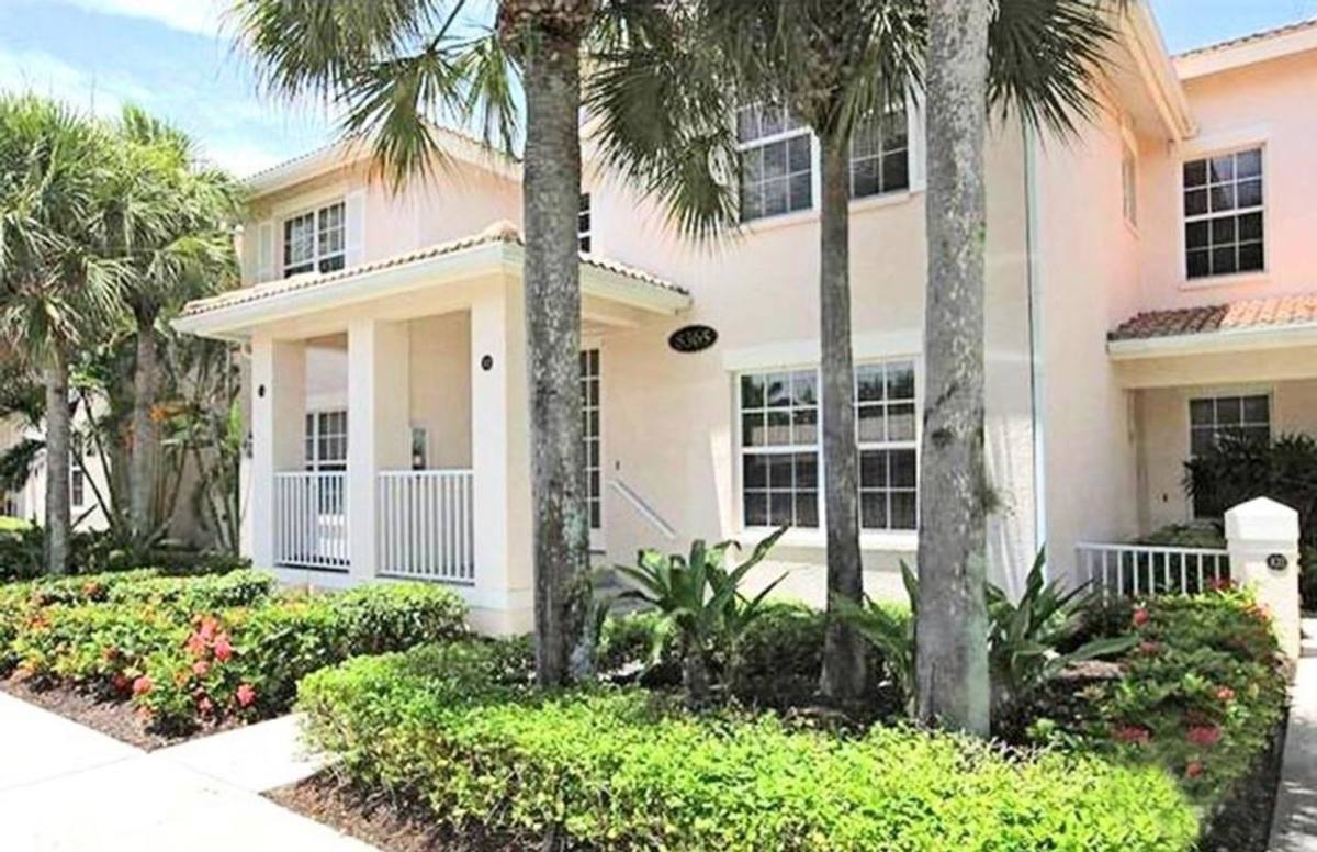 Condo for rent at 8365 Whisper Trace Way, Naples, FL 34114