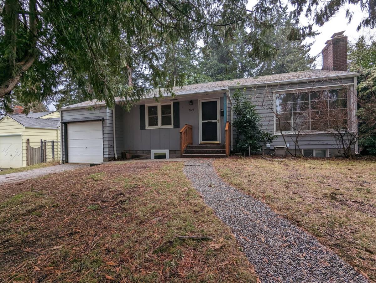 House for rent at 3123 NE 85th St, Seattle, WA 98115