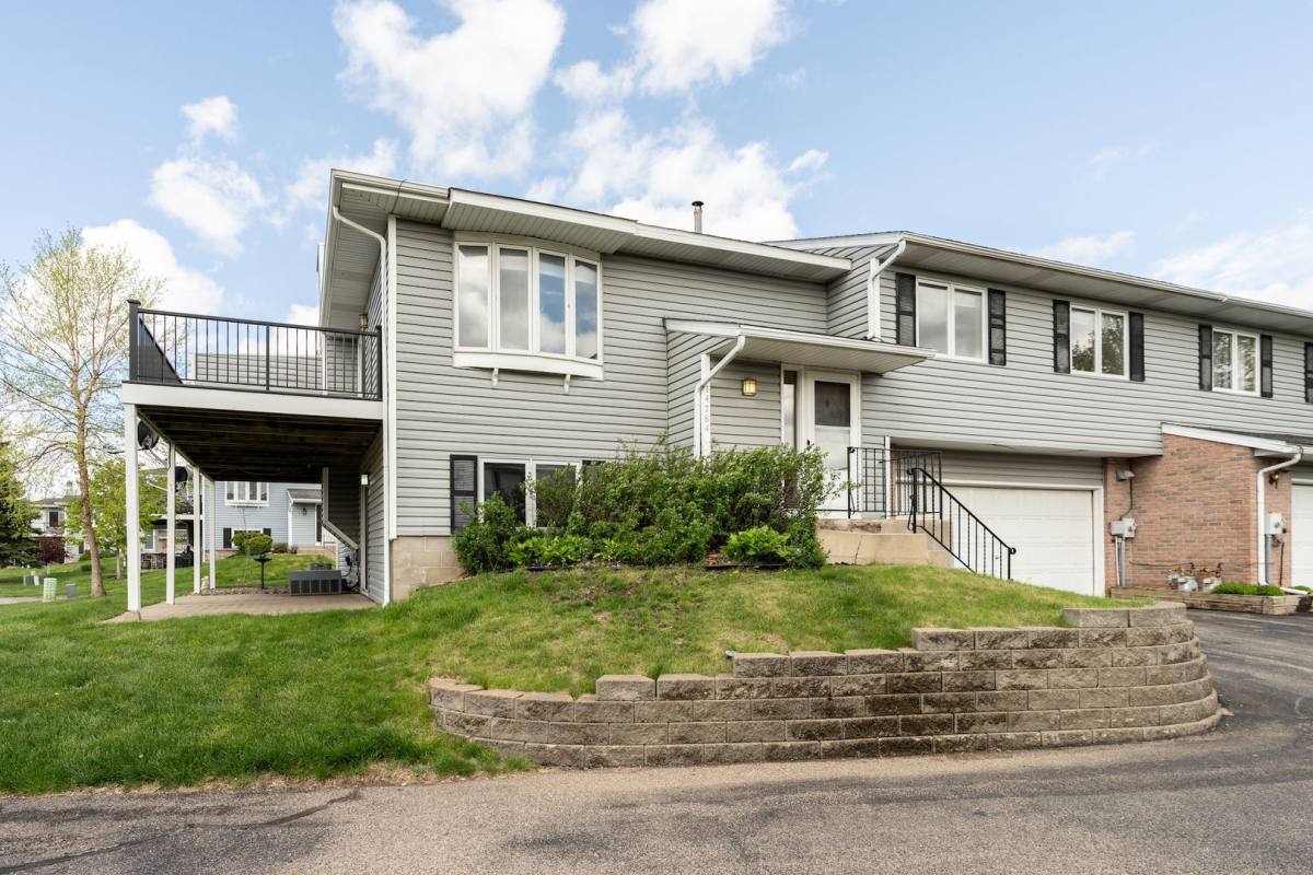 Townhouse for rent at 14784 Lower Endicott Way, Saint Paul, MN 55124