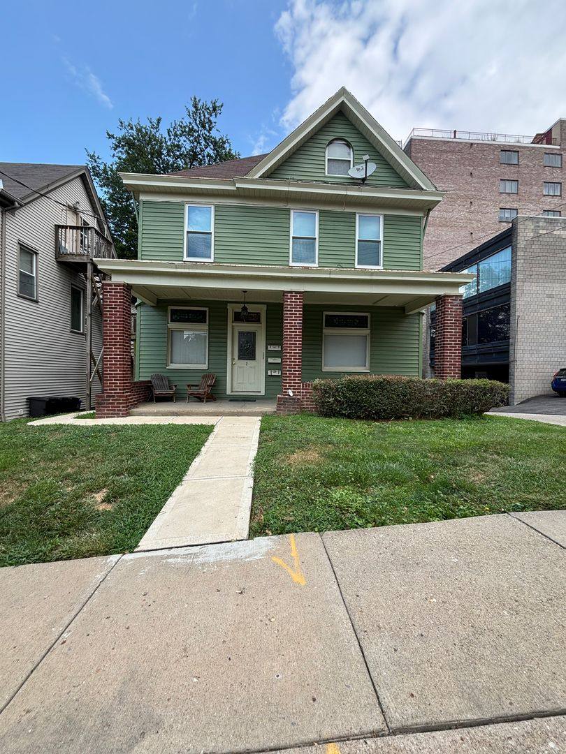 Apartment for rent at 2 Shady Dr W, Pittsburgh, PA 15228