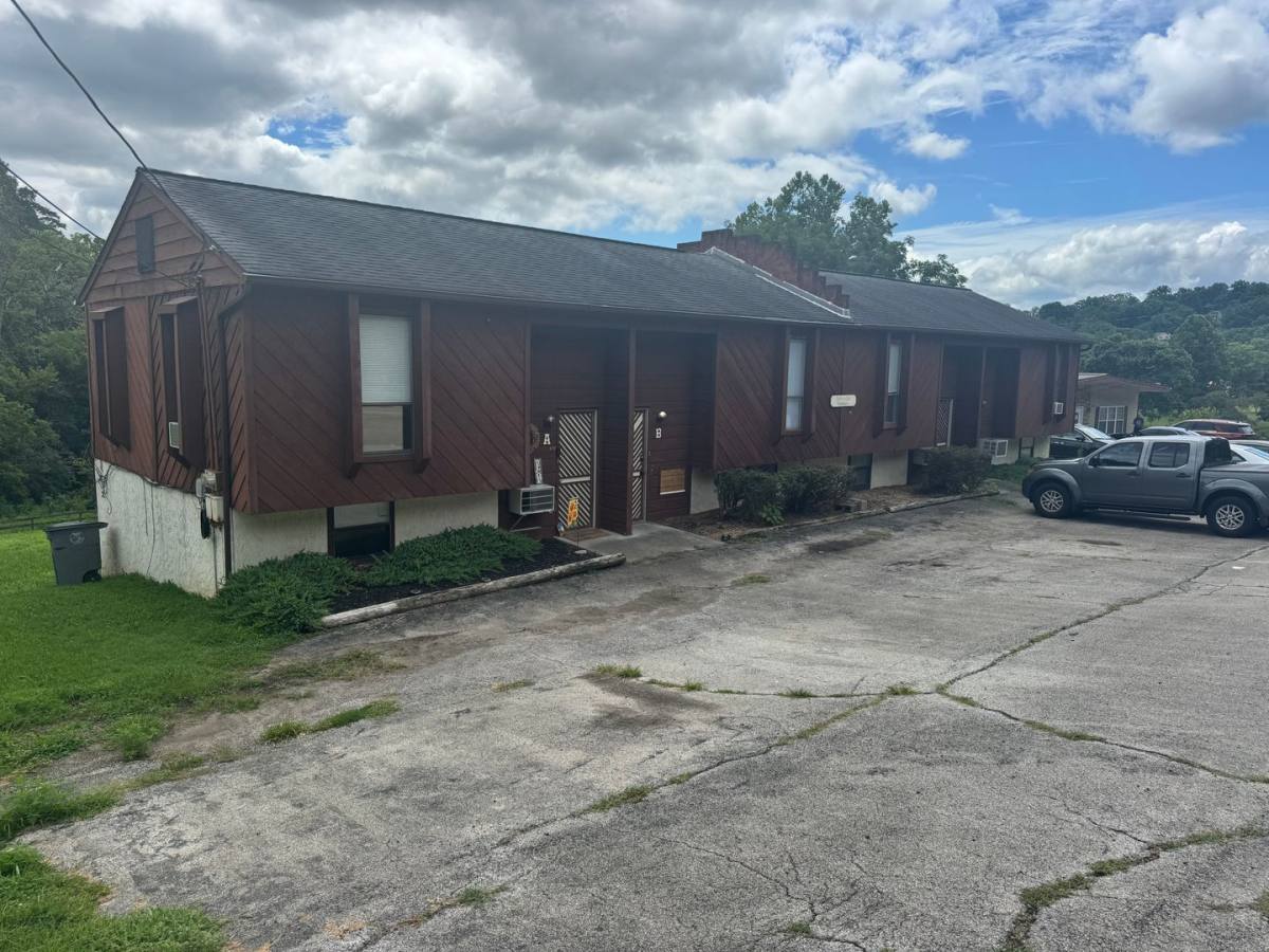 Apartment for rent at 1269-1275 Panther Creek Rd, Morristown, TN 37814