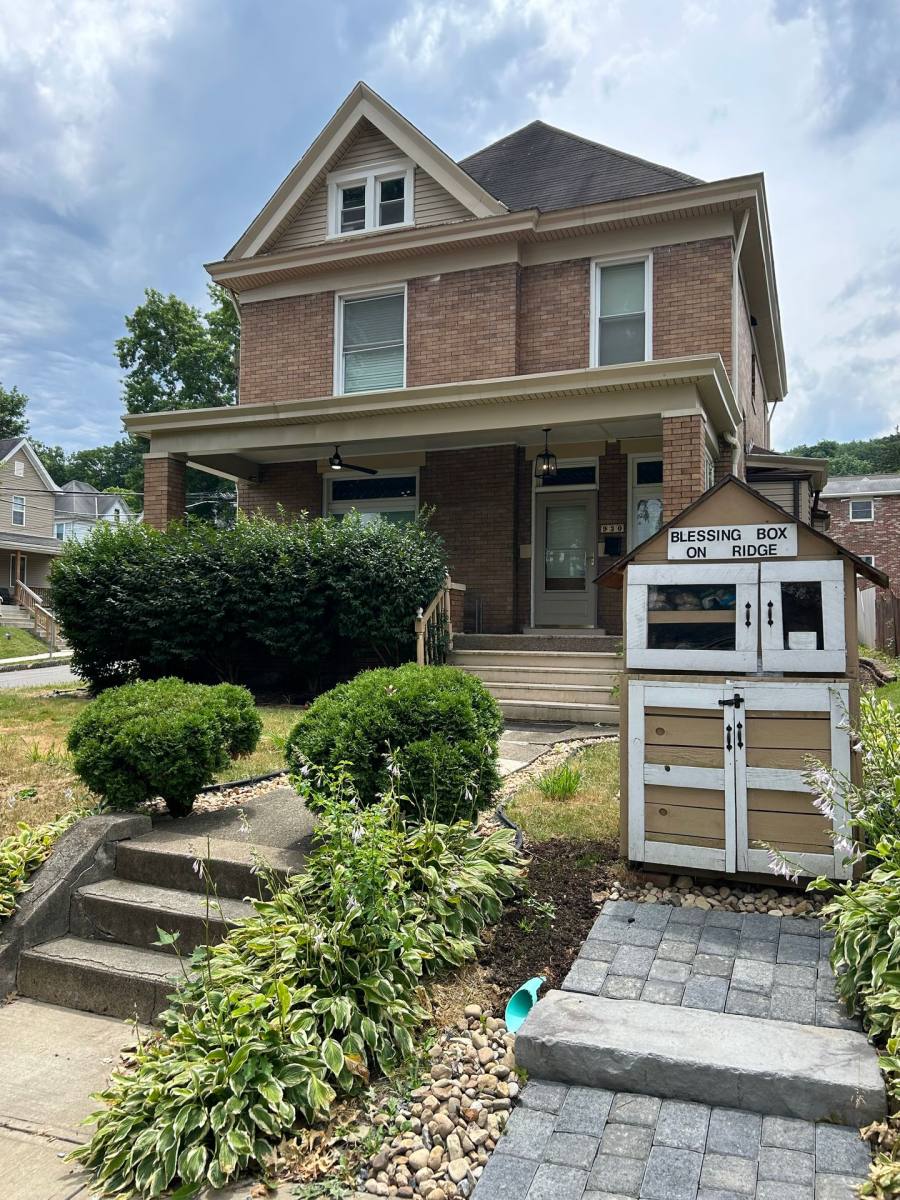 Apartment for rent at 930 Ridge Ave, Coraopolis, PA 15108