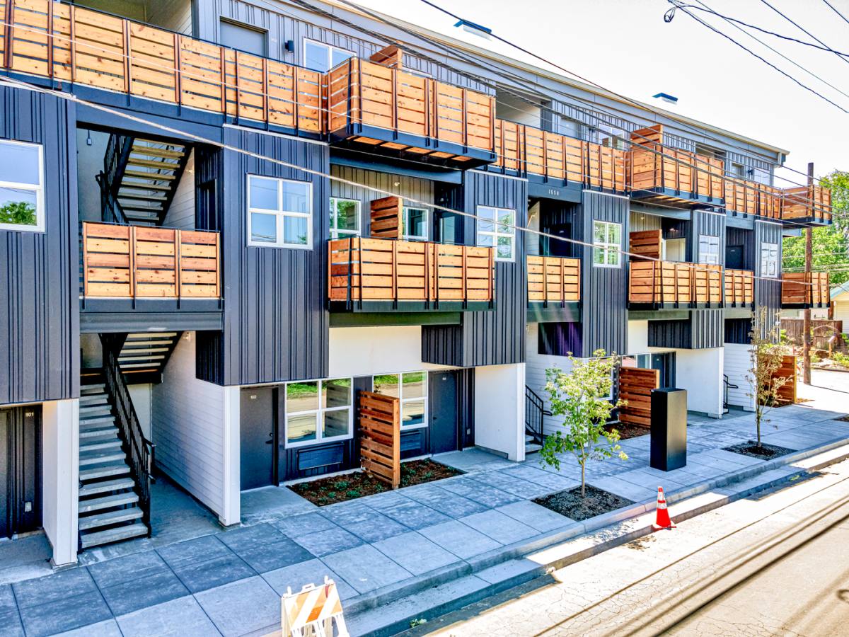 Apartment for rent at 1550 N Buffalo St, Portland, OR 97217