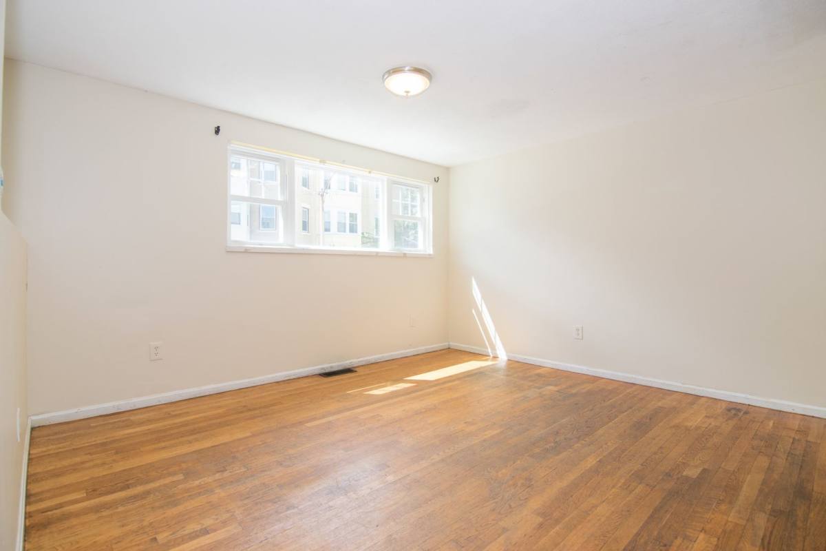Townhouse for rent at 129 Glenville Ave #4, Allston, MA 02134