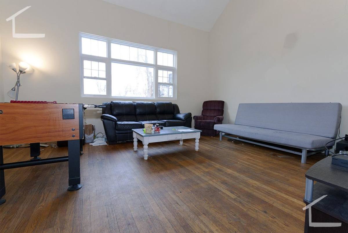 Townhouse for rent at 129 Glenville Ave #4, Allston, MA 02134