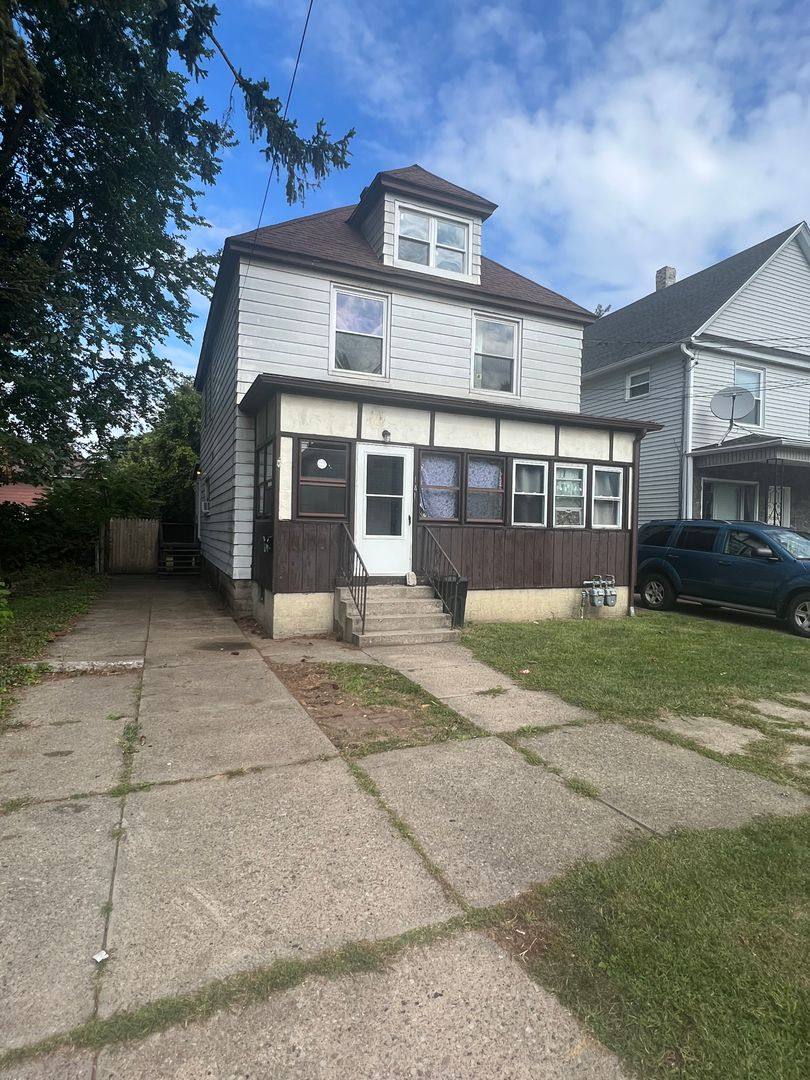 Apartment for rent at 1410 Lynn, Erie, PA 16503