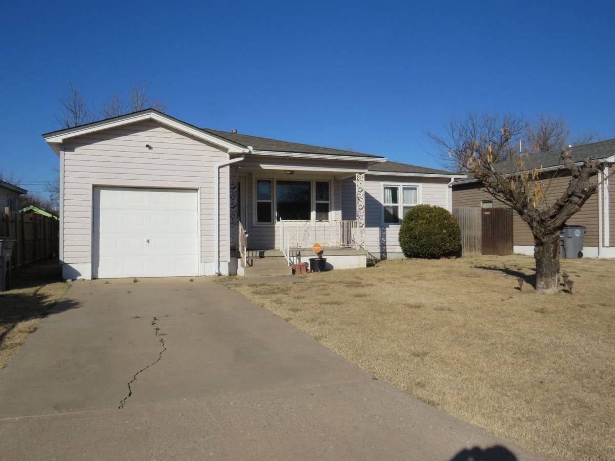House for rent at 1507 Bessie Ave, Lawton, OK 73507