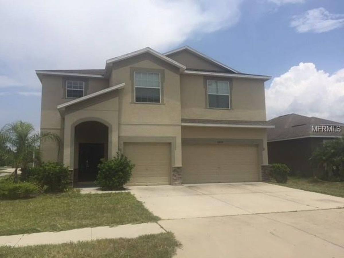 House for rent at 10404 White Peacock Place, Riverview, FL 33578