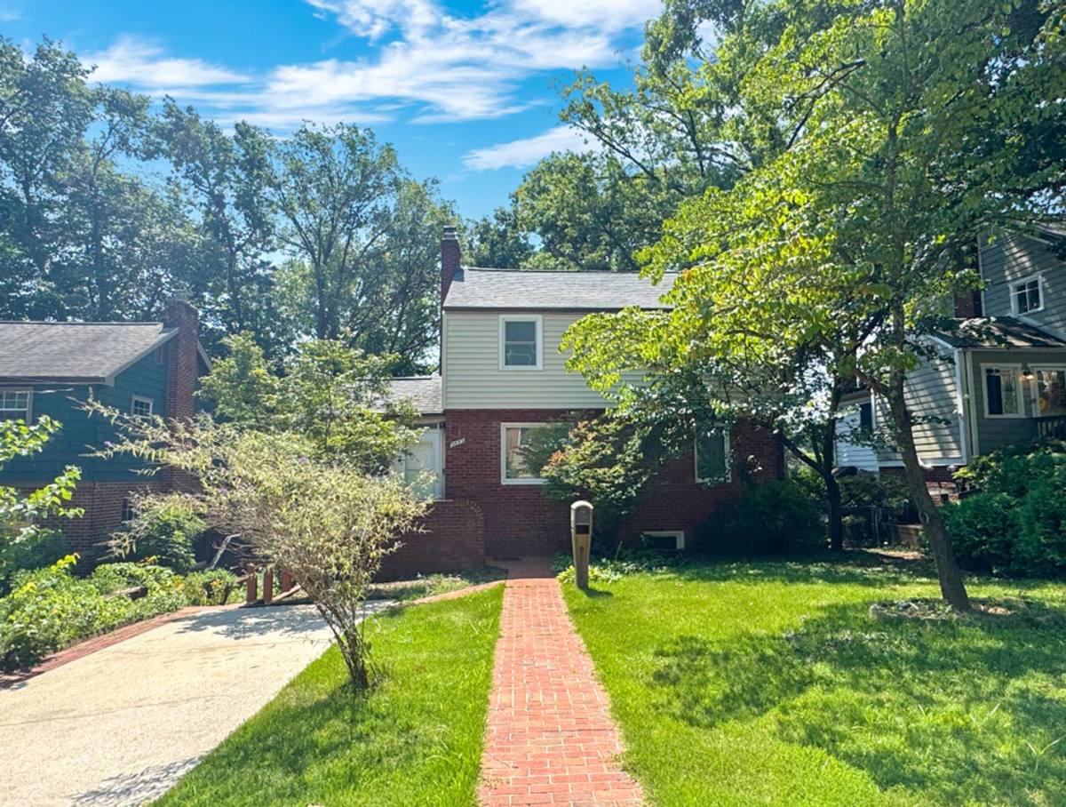 House for rent at 5833 Dewey St, Hyattsville, MD 20785