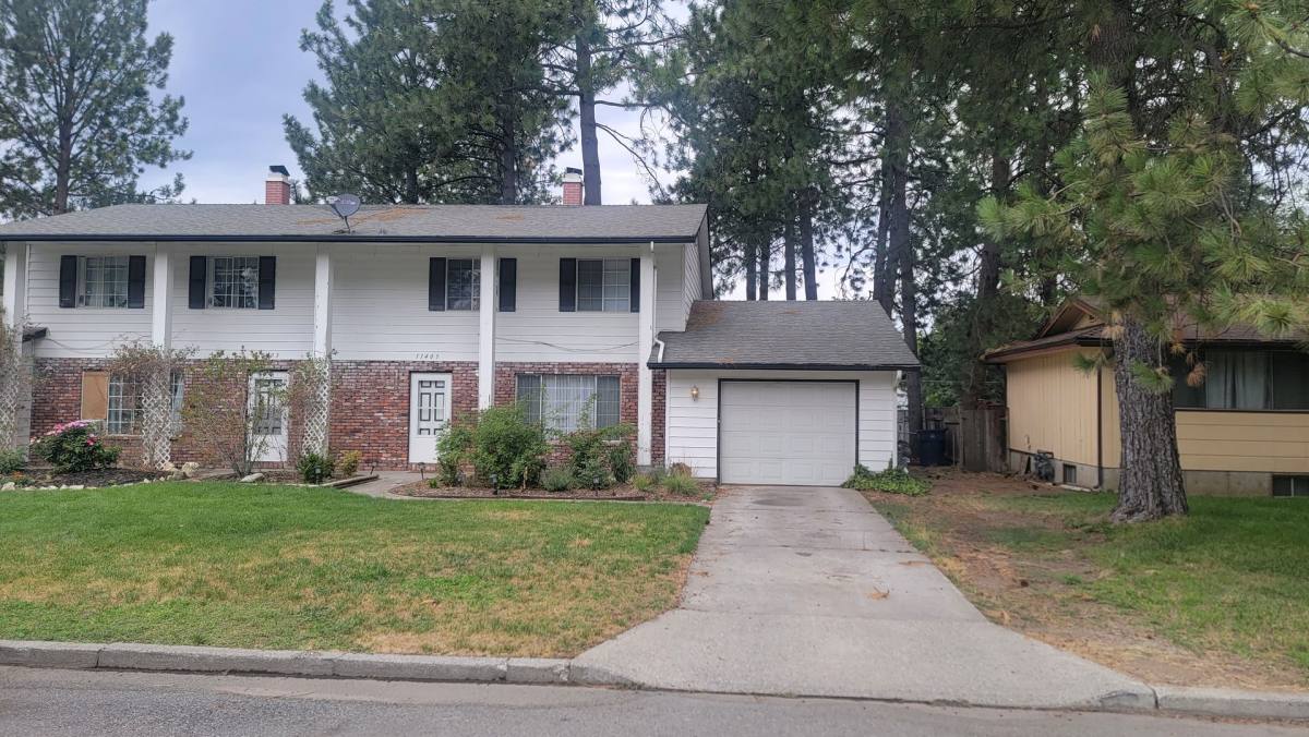 Apartment for rent at 11403 E 29th Ave, Spokane, WA 99206