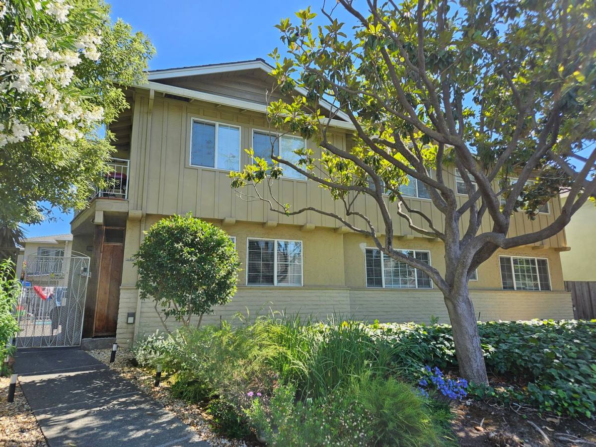 Apartment for rent at 2920 Huff Ave, San Jose, CA 95128