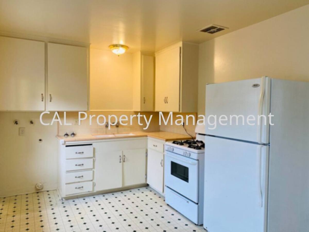 Apartment for rent at 8 Villa St, Salinas, CA 93901