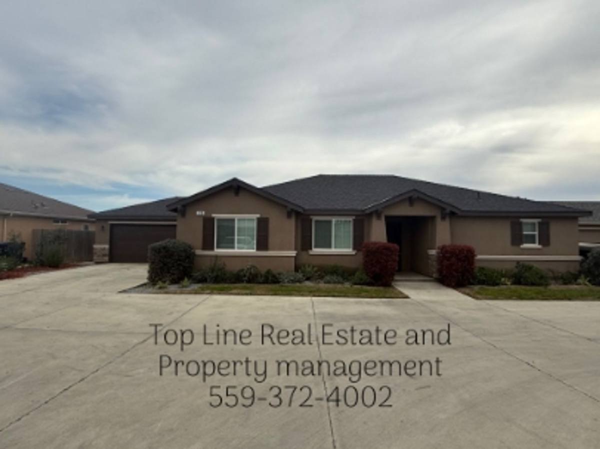 House for rent at 729 W Perez Ave, Visalia, CA 93291