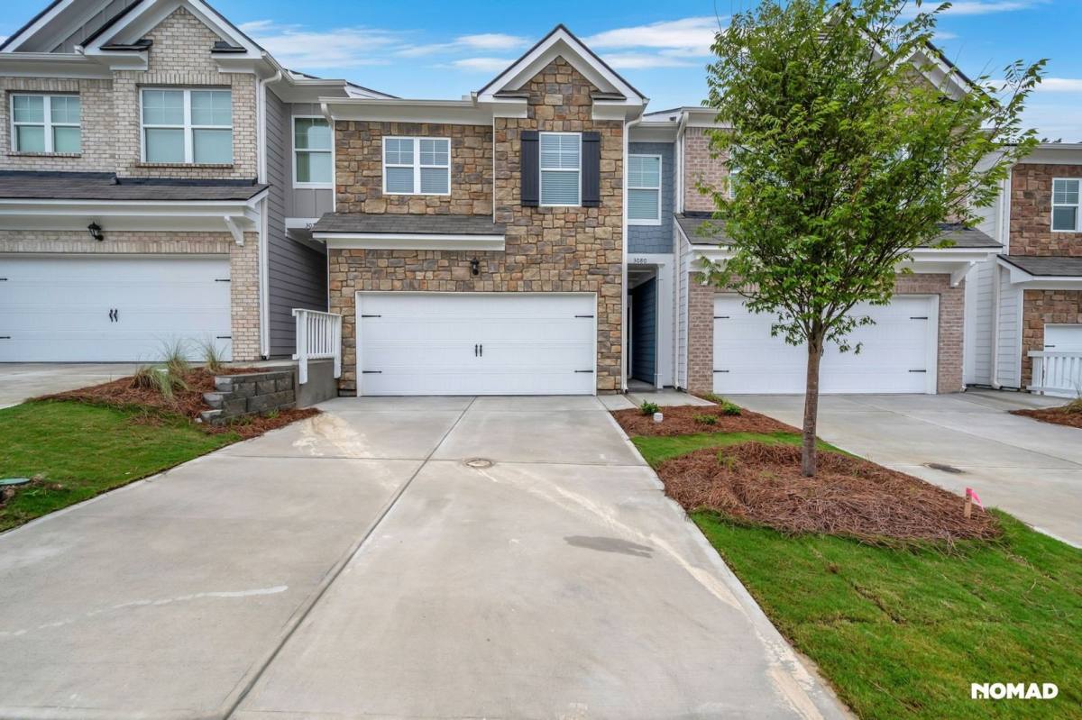 Townhouse for rent at 3080 Greyton Dr, Buford, GA 30519
