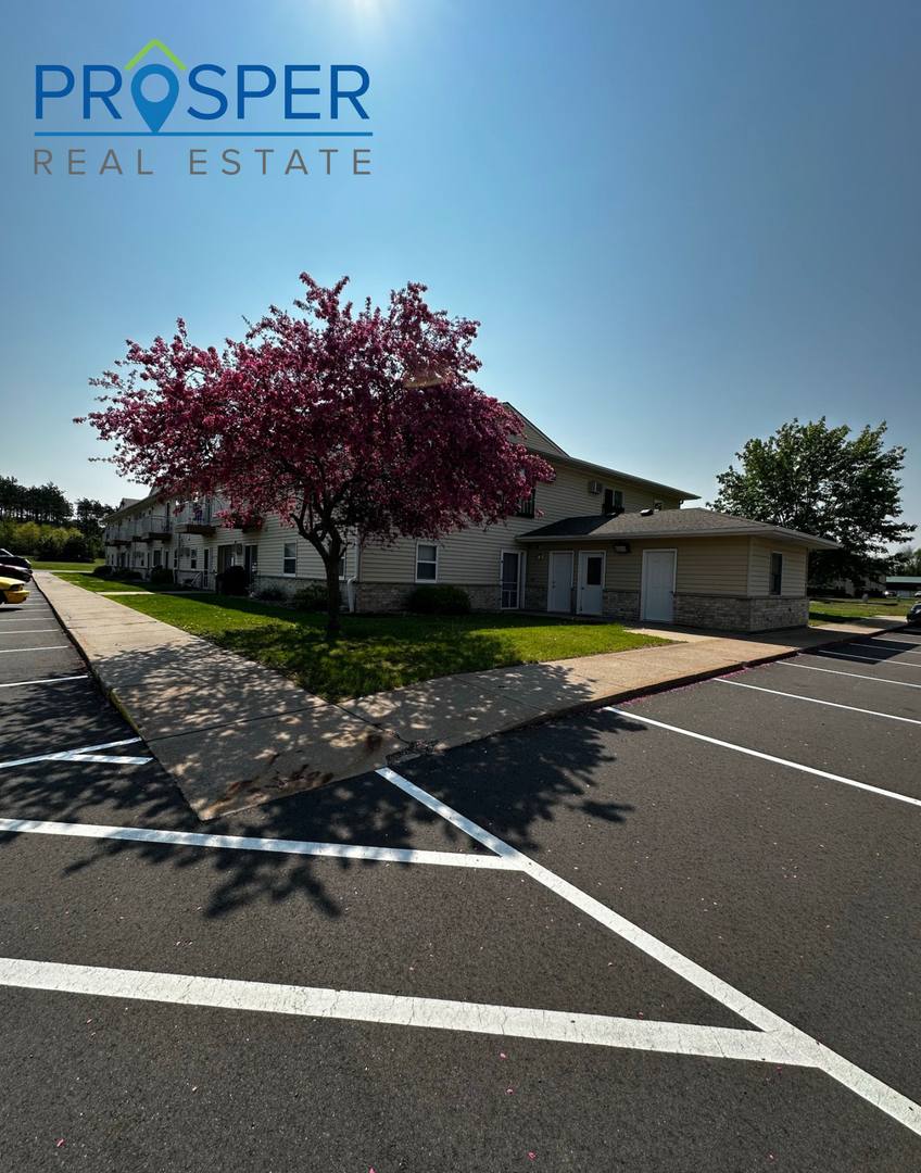 Apartment for rent at 400 Pumphouse Rd, Chippewa Falls, WI 54729