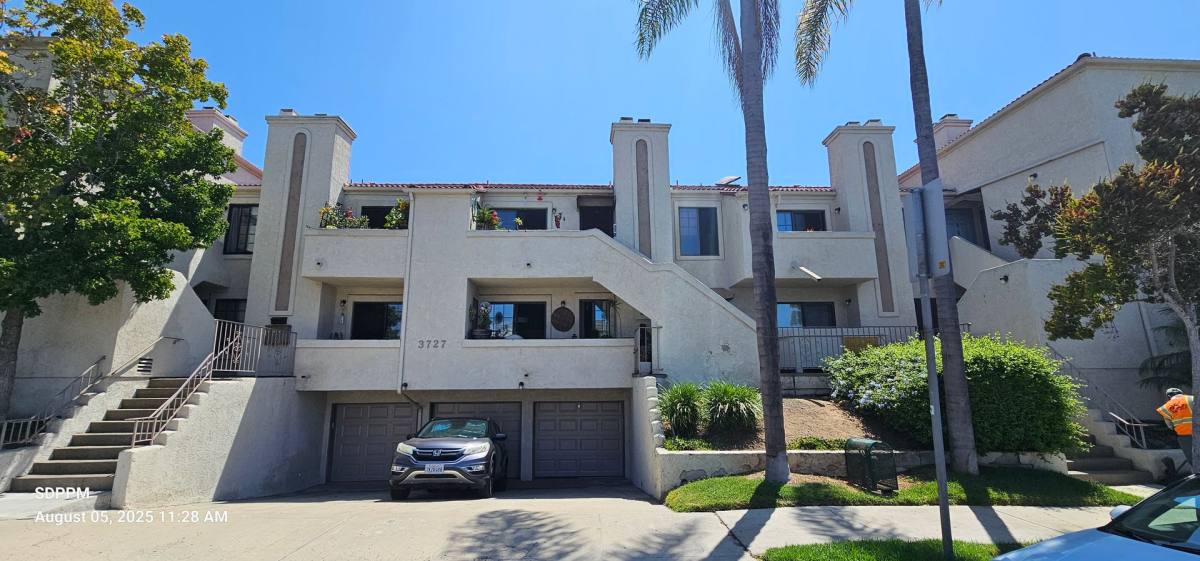 Condo for rent at 3727 Richmond St, San Diego, CA 92103