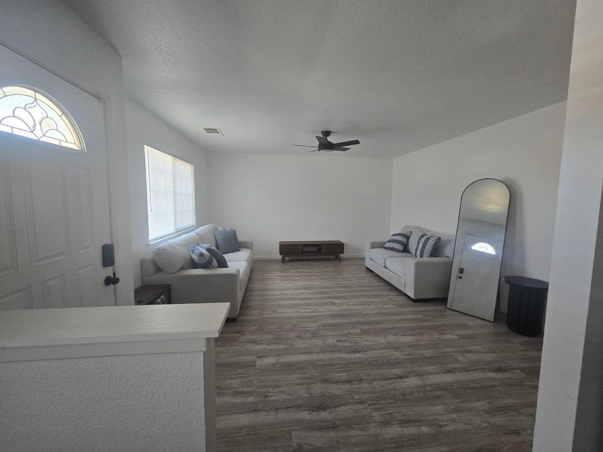 House for rent at 1875 Idlewood Circle, Hanford, CA 93230