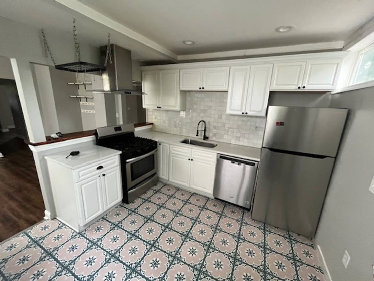 House for rent at 1447 Mount Vernon Ave, Columbus, OH 43203