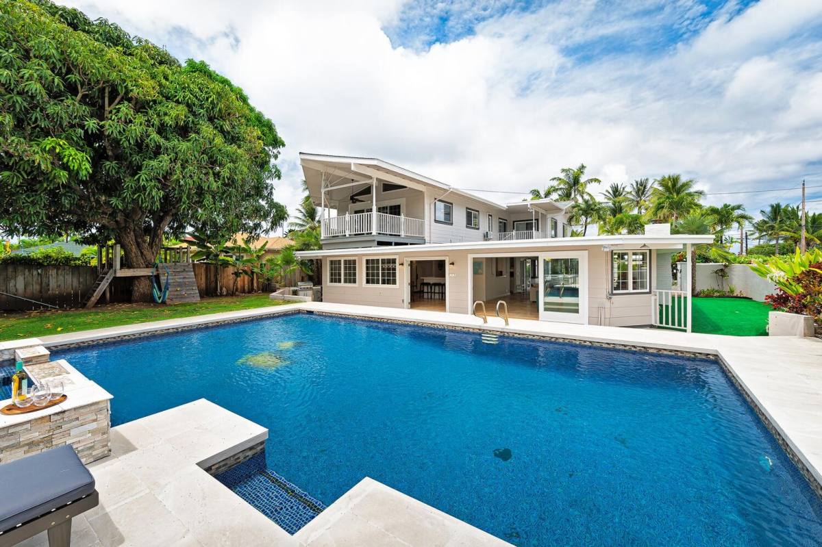 House for rent at 122 Lanipo Dr, Kailua, HI 96734