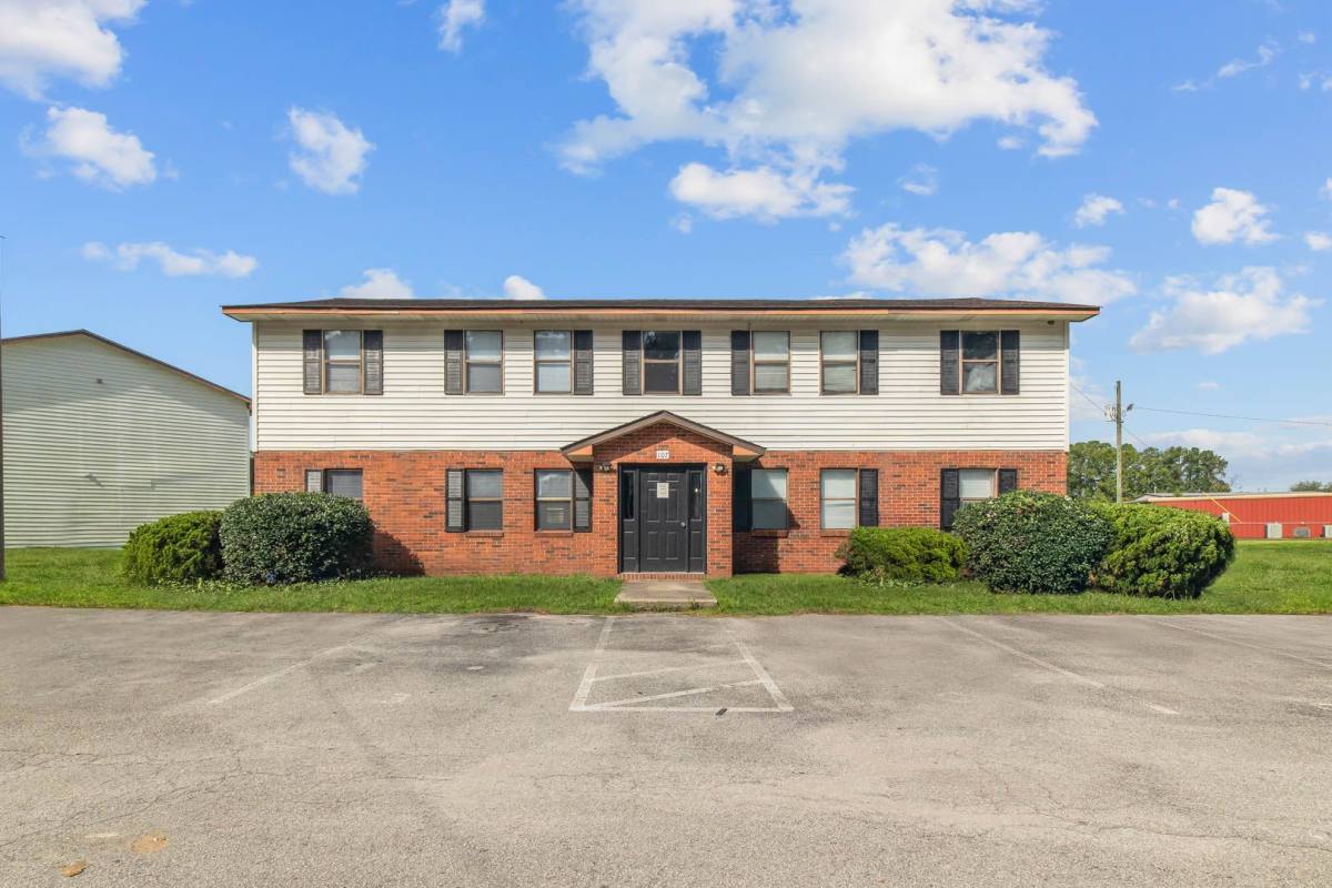 Apartment for rent at 107 Ravenwood Dr, Jacksonville, NC 28546