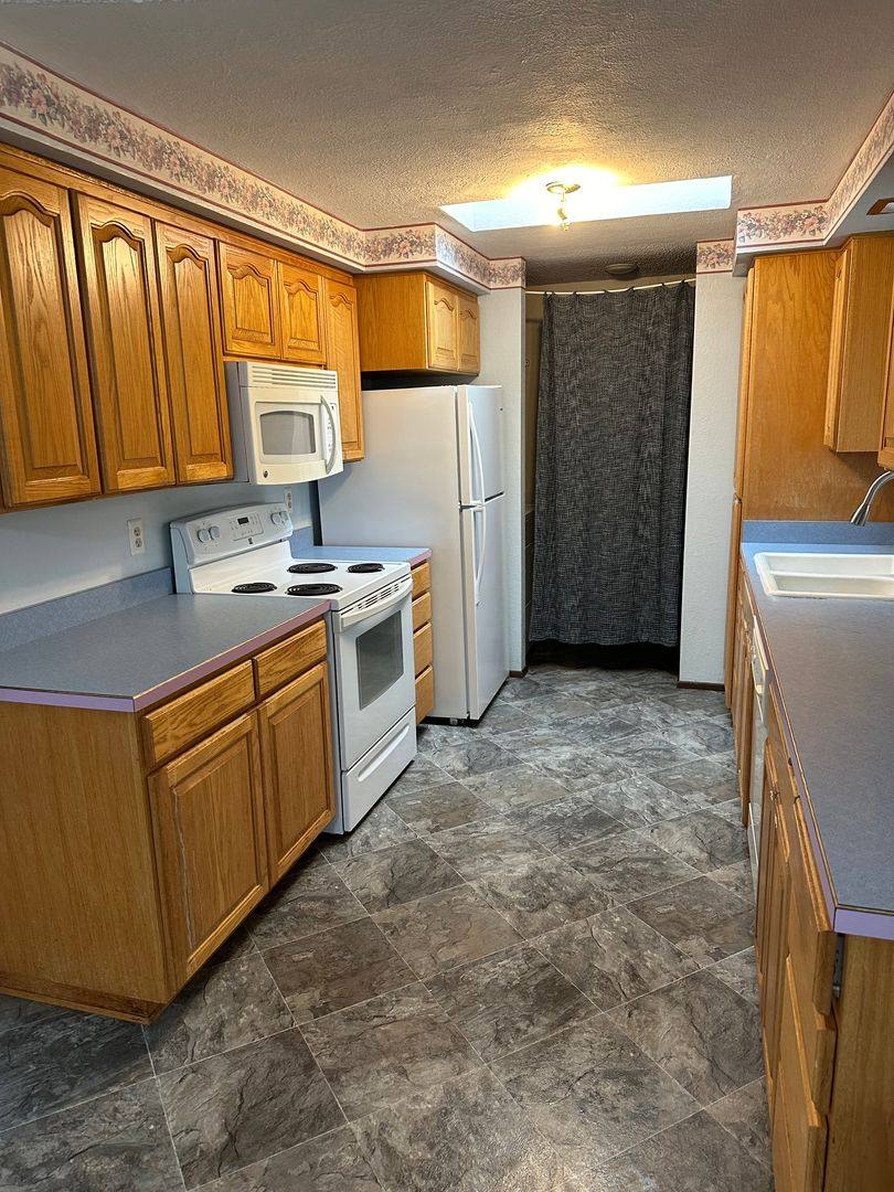 House for rent at 272 Trillium Place, Lebanon, OR 97355