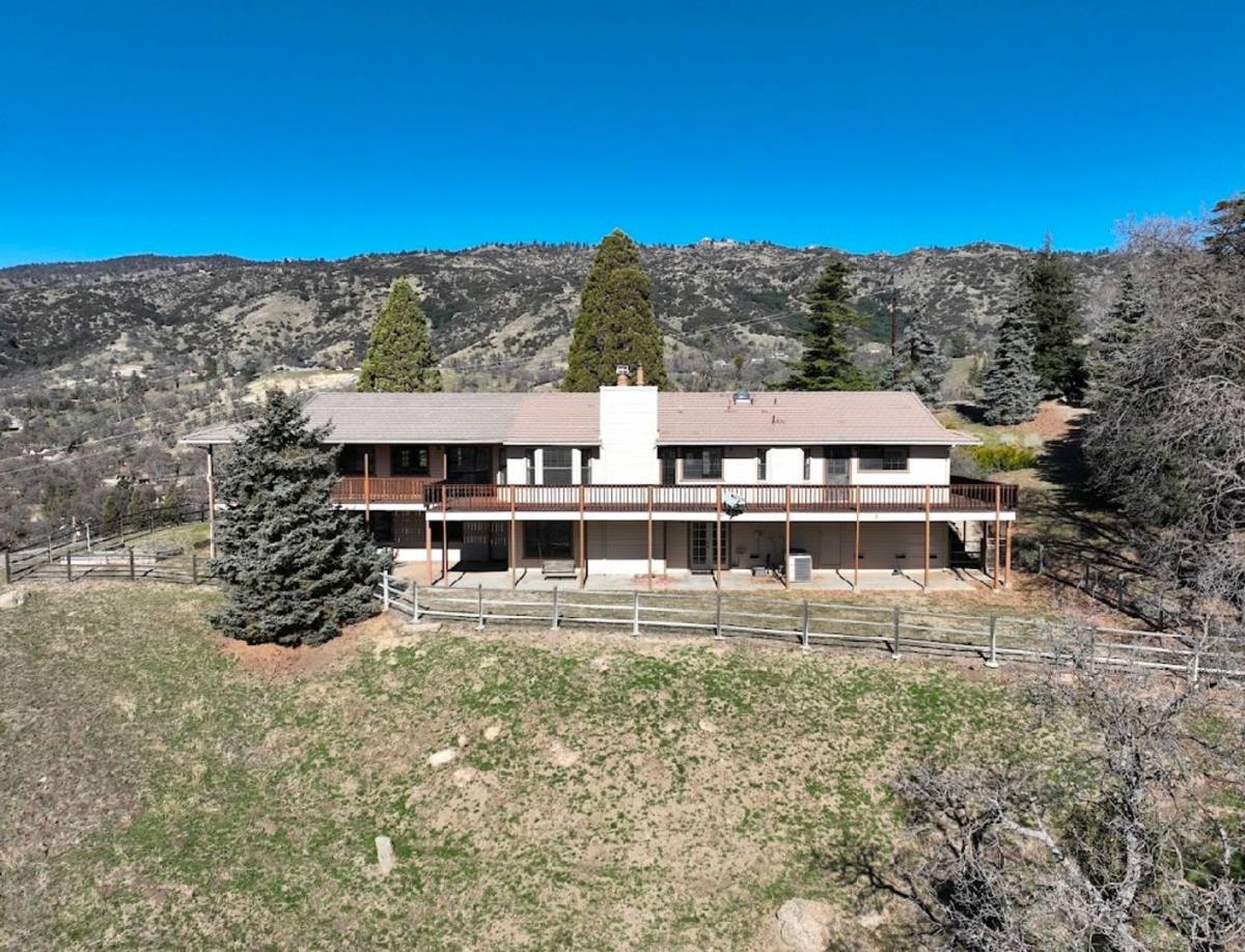 House for rent at 27500 Barkes Way, Tehachapi, CA 93561