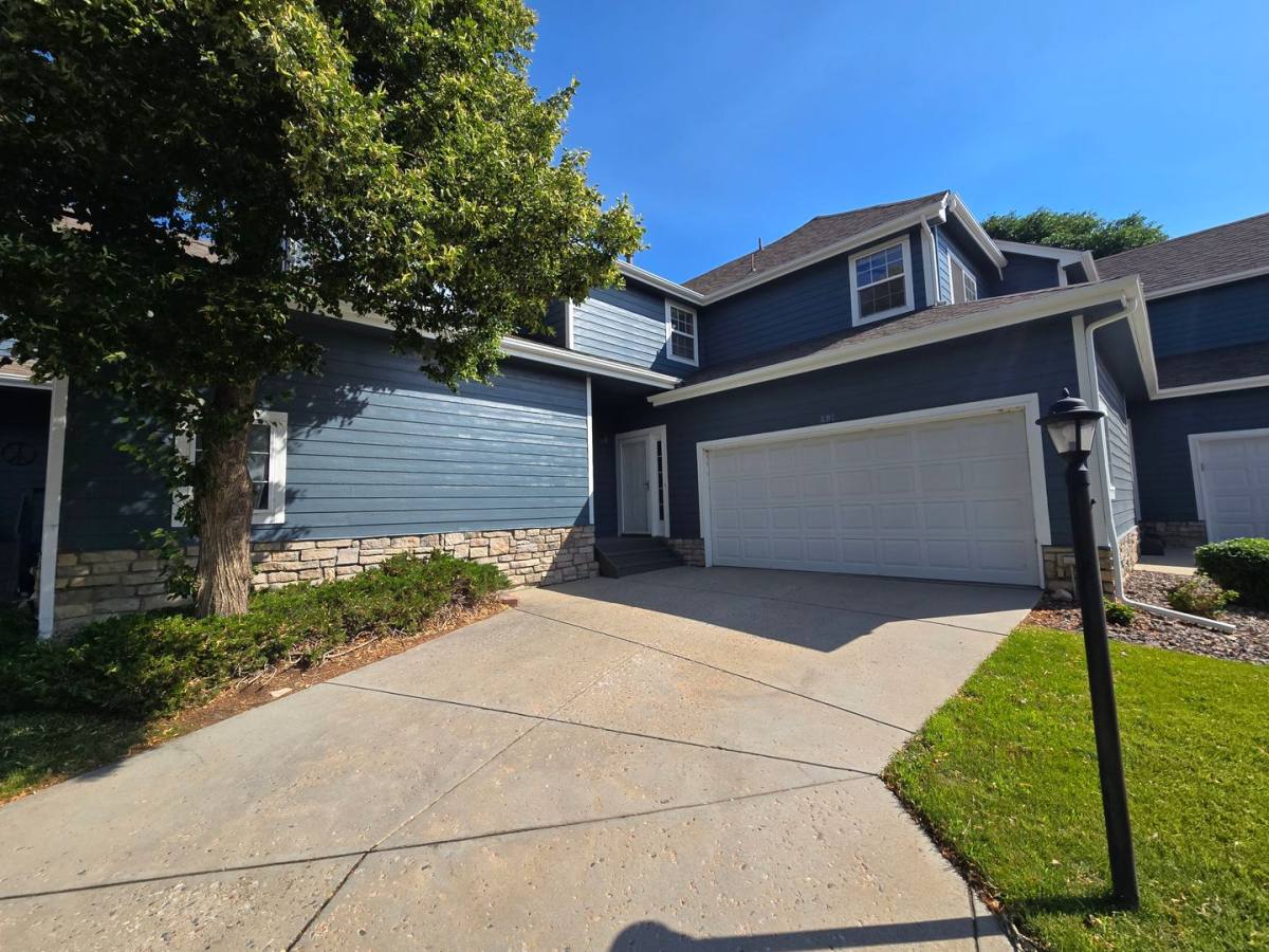 Townhouse for rent at 281 Rockview Dr, Denver, CO 80227