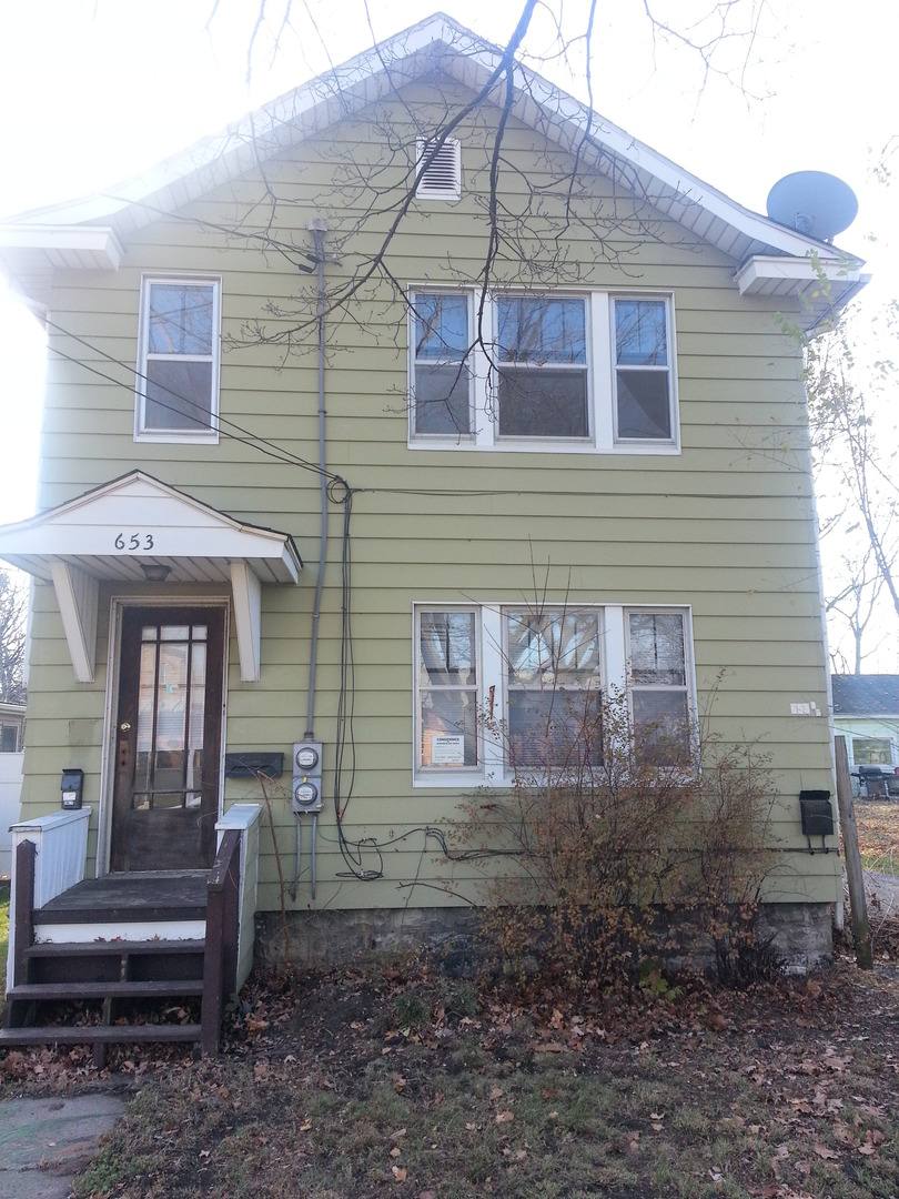 Apartment for rent at 653 Oakhill Ave, Jackson, MI 49201