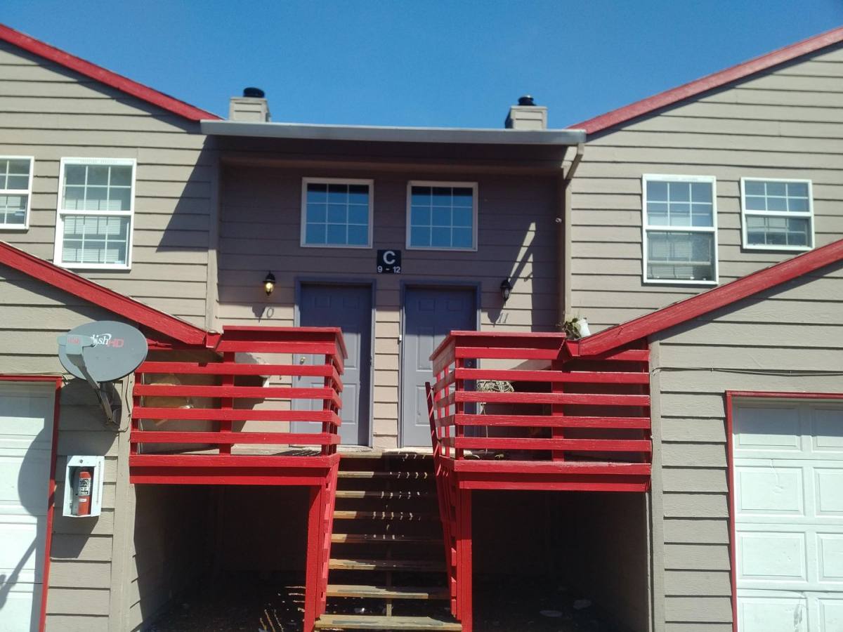 Apartment for rent at 19202, 19210, 19214, 19216 E Burnside St, Portland, OR 97233