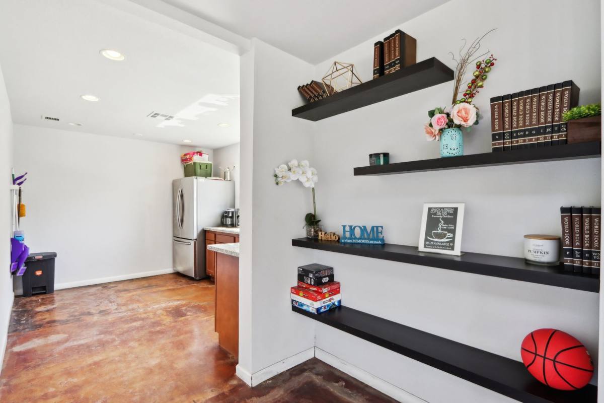 4802 N 15th Ave, Phoenix, AZ 85015 - Apartment For Rent - Image 9