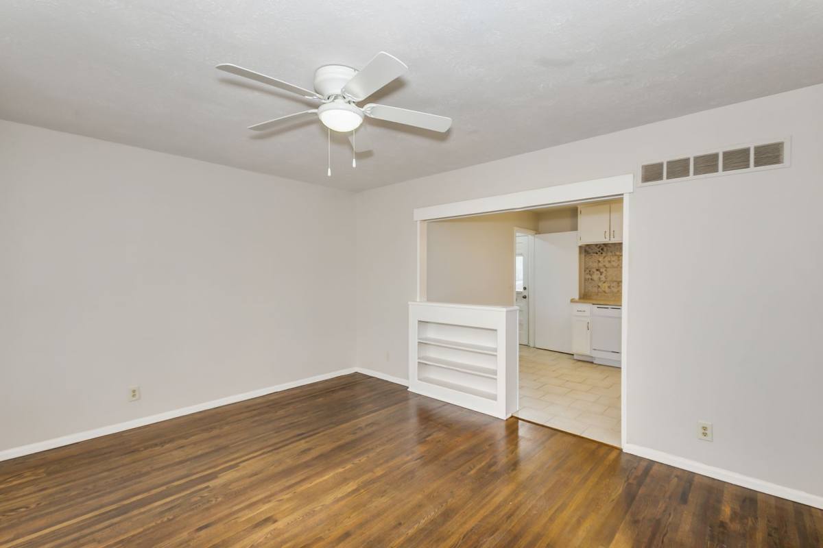 Apartment for rent at 4021 E Mount Vernon, Wichita, KS 67218