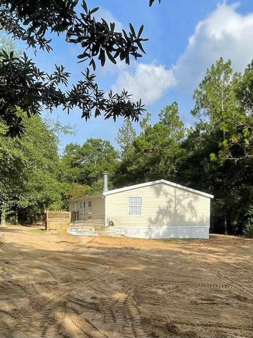 House for rent at 5585 Highway, Crestview, FL 32539