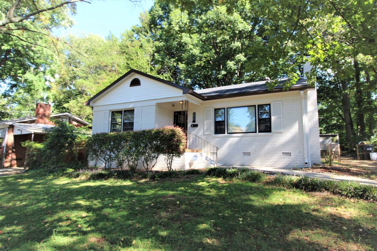 House for rent at 3517 Carlyle Dr, Charlotte, NC 28208