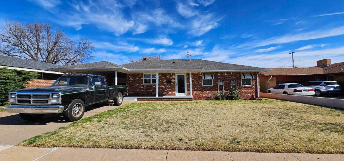 House for rent at 304 Prairieview Dr, Clovis, NM 88101