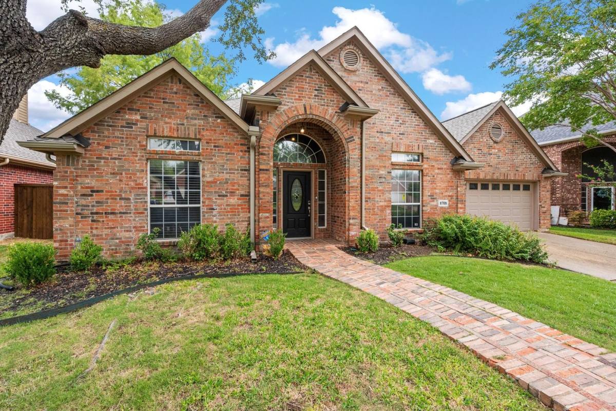 House for rent at 8708 Falcon View Dr, McKinney, TX 75072