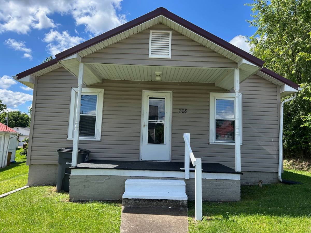 House for rent at 208 Virgil Ave, Kingsport, TN 37665