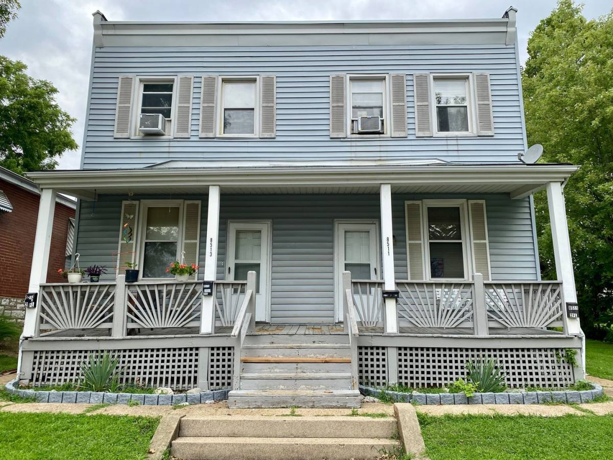 Apartment for rent at 1st Floor, Saint Louis, MO 63125