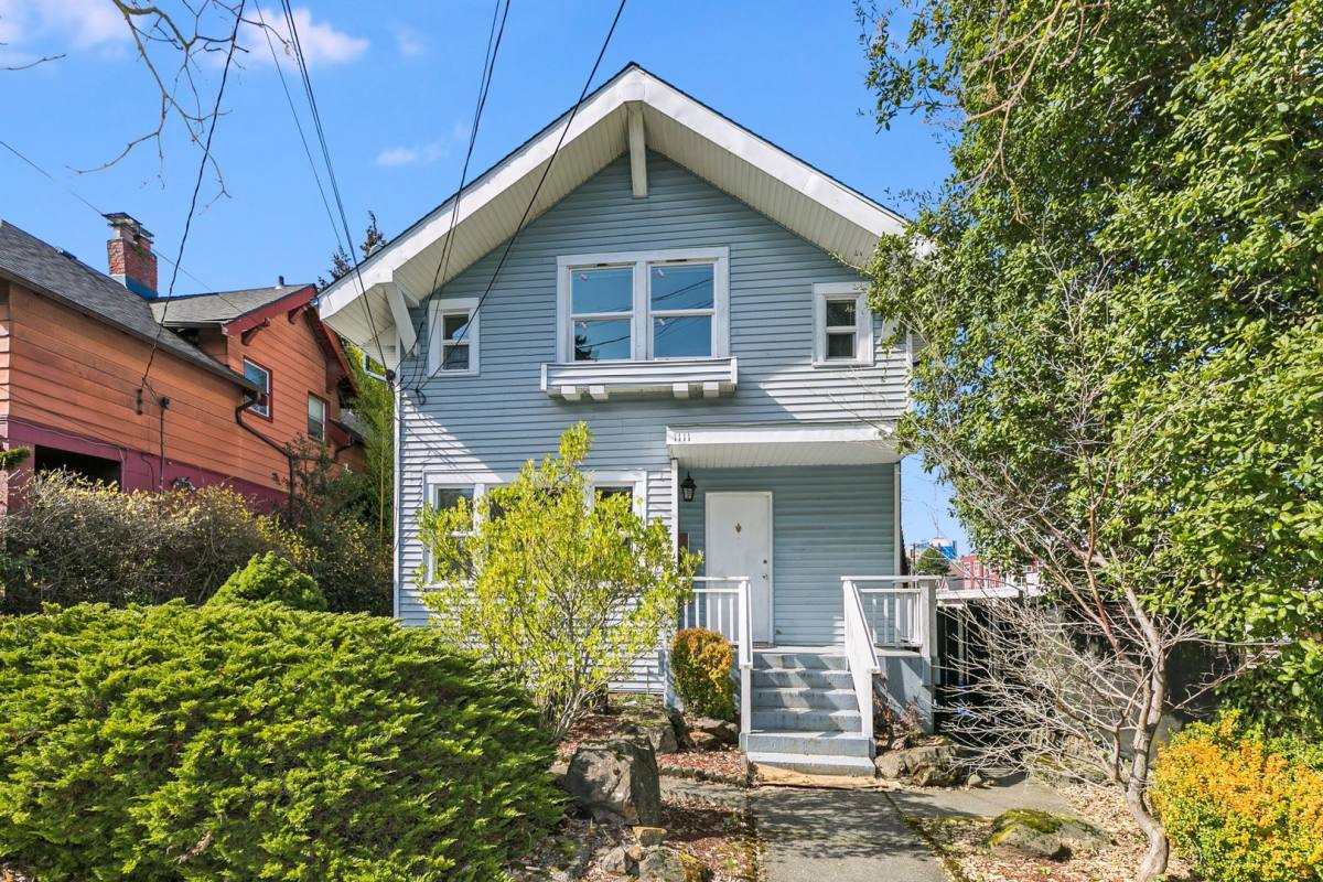 Apartment for rent at 1111 29th Ave, Seattle, WA 98122