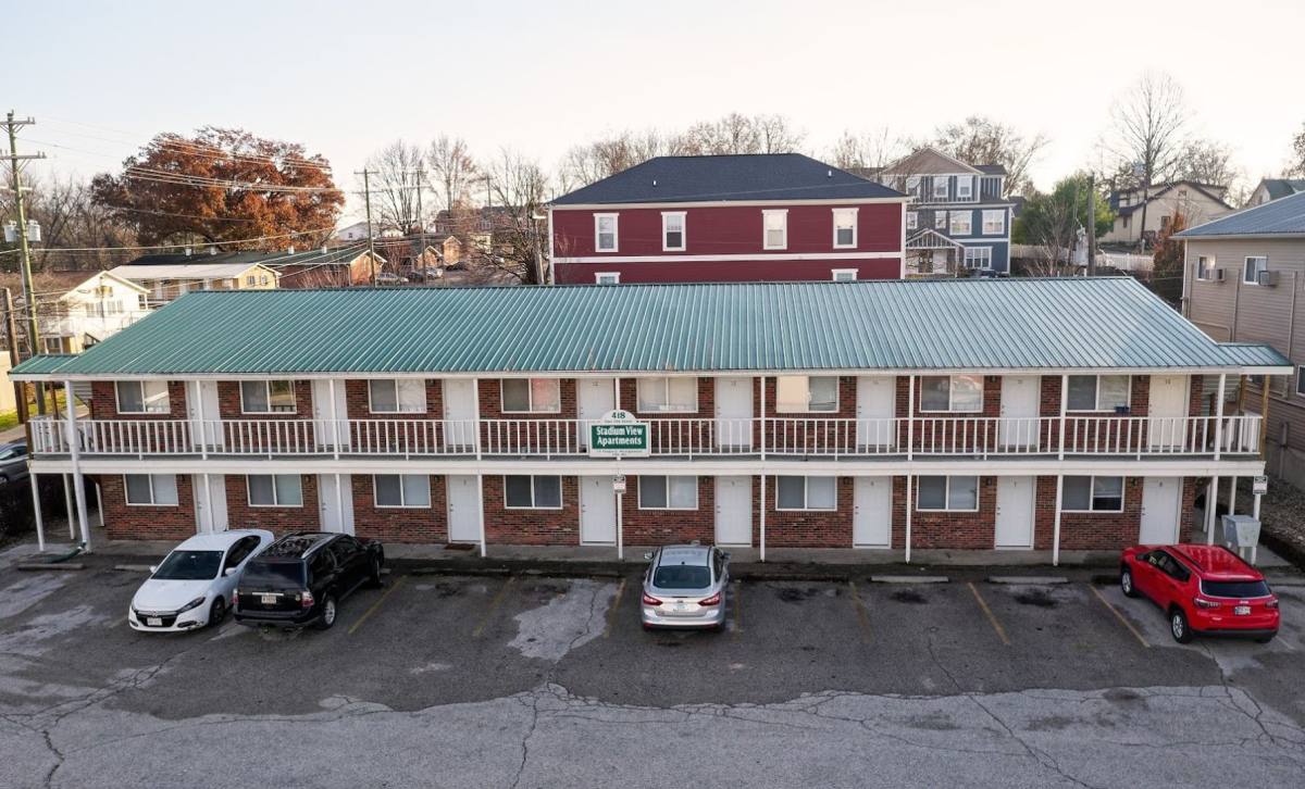 Apartment for rent at 418 E 17th St, Bloomington, IN 47408