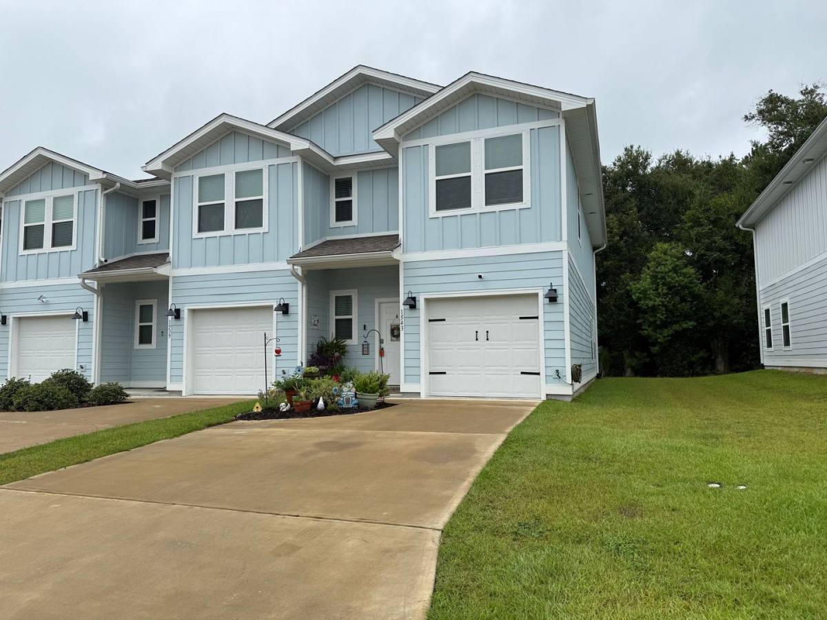 House for rent at 1543 Iroquois Court, Gulf Breeze, FL 32563