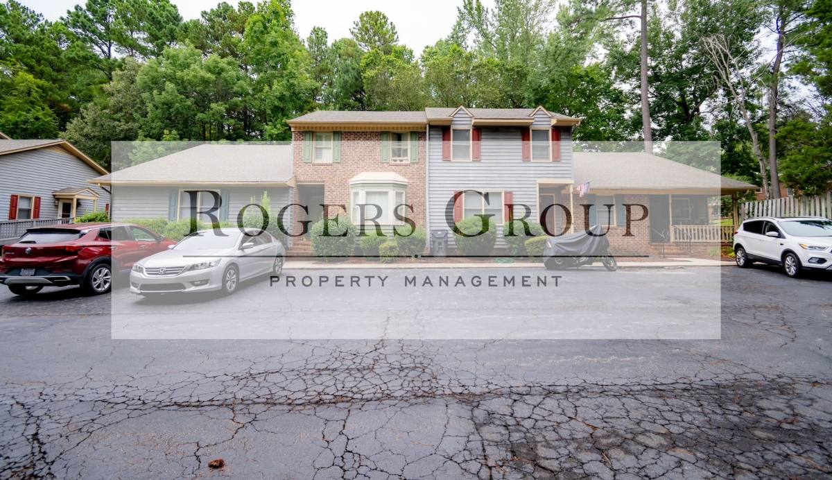 House for rent at 1306 Oakridge Ave, Henderson, NC 27536
